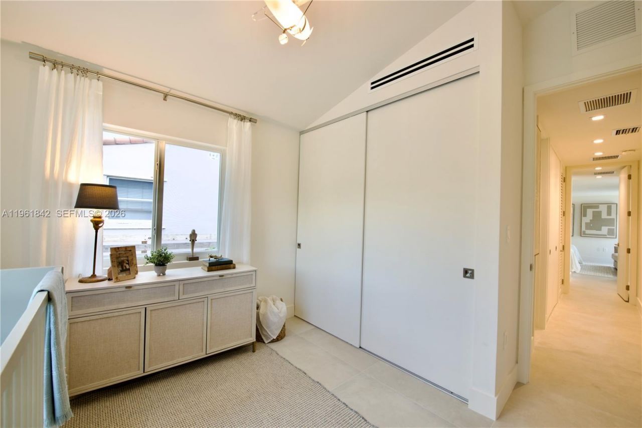 49 NW 108th St, Miami Shores, FL 33168 Photo