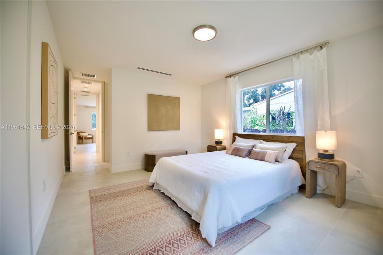 49 NW 108th St, Miami Shores, FL 33168 Photo