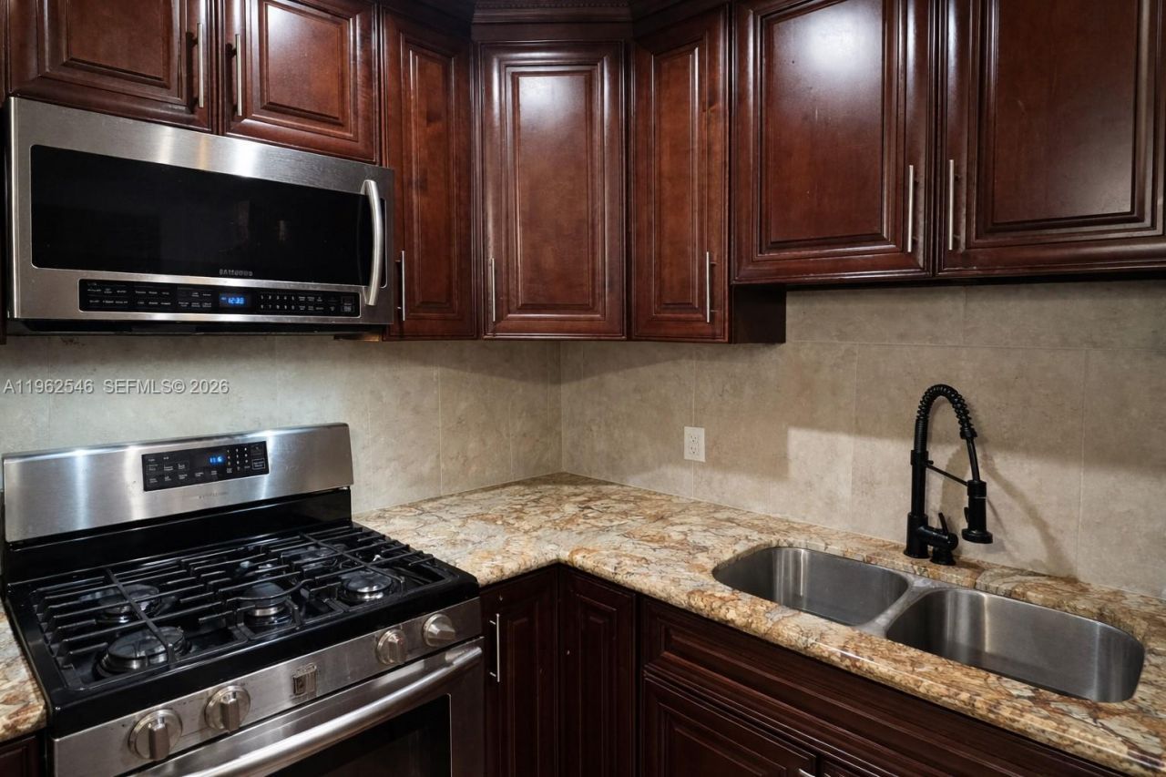 3522 NW 193rd St , Miami Gardens, FL 33056 Photo