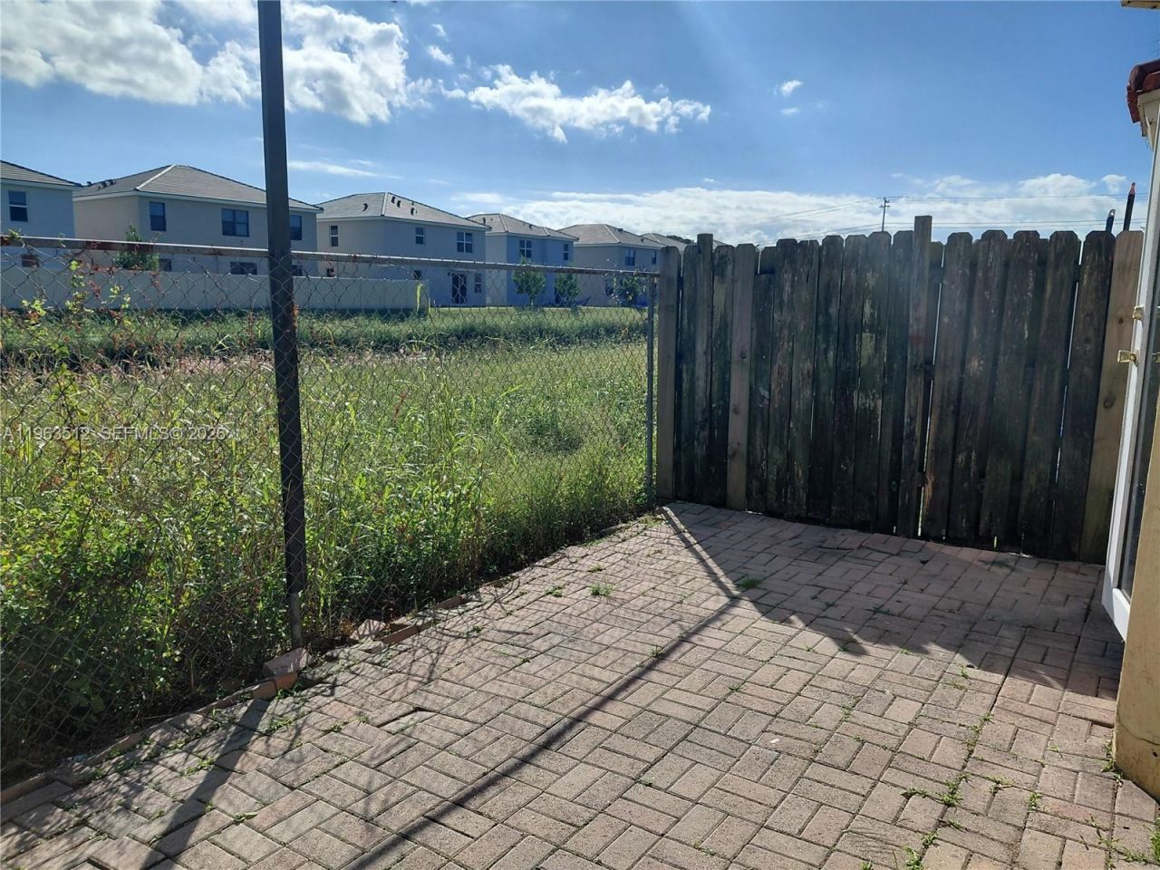 83 NE 13th Ave, Unit 15, Homestead, FL 33033 Photo