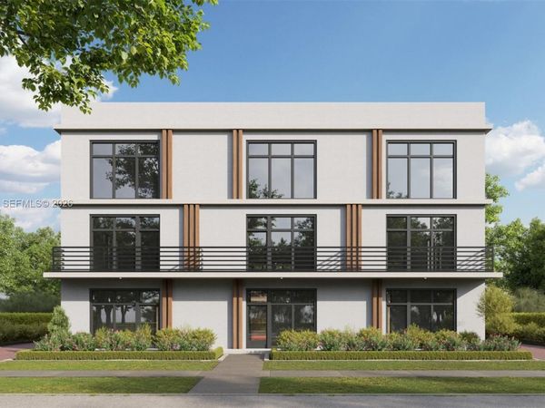 630 NE 3rd St, Hallandale Beach, FL 33009