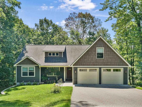 180 Hunters Ridge, Cadillac, MI 49601