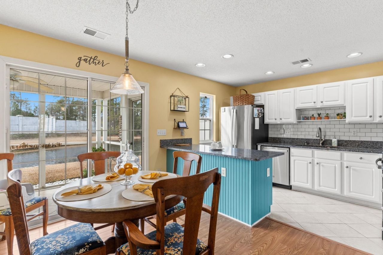 693 Wilshire Ln. Photo 13