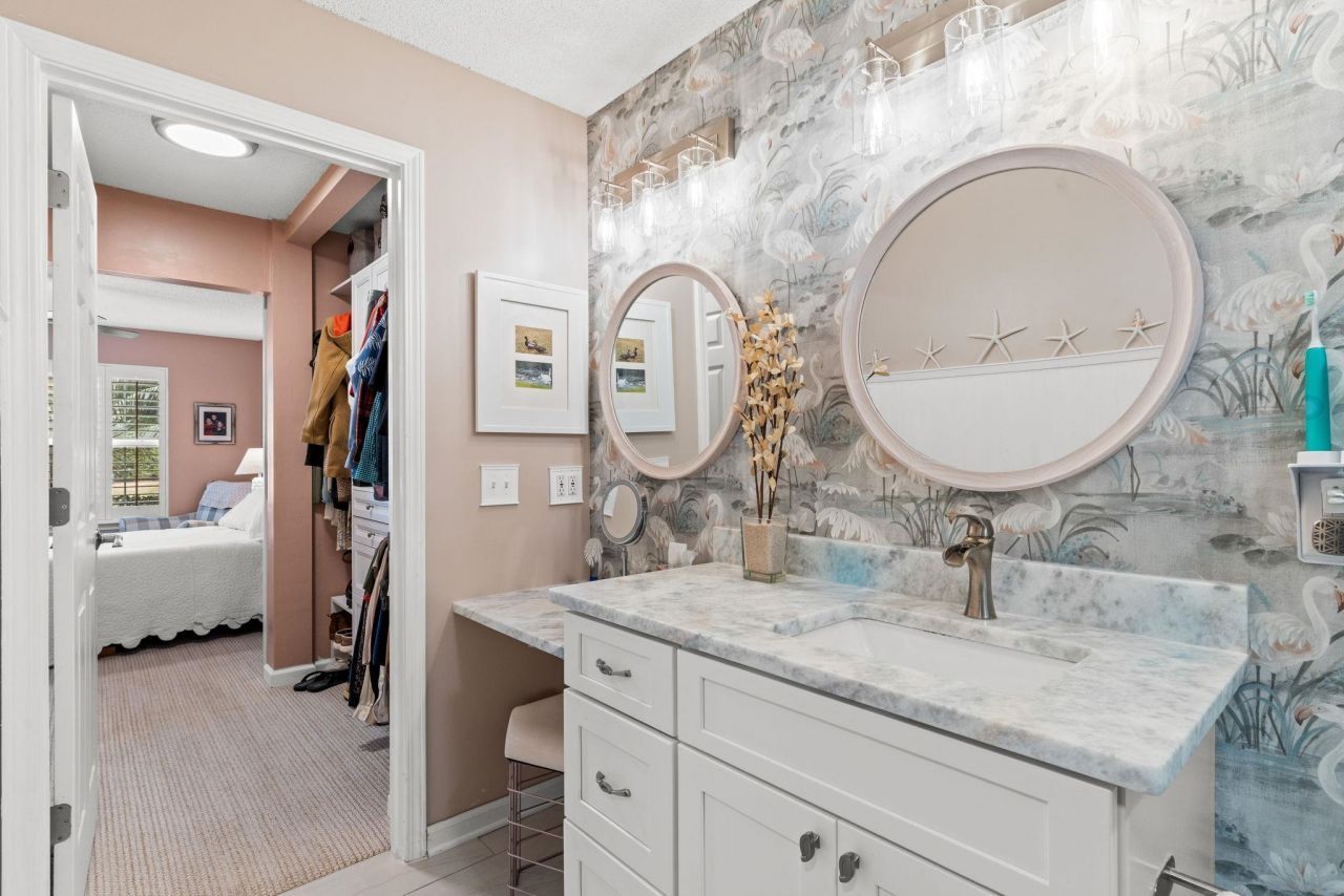 693 Wilshire Ln. Photo 15