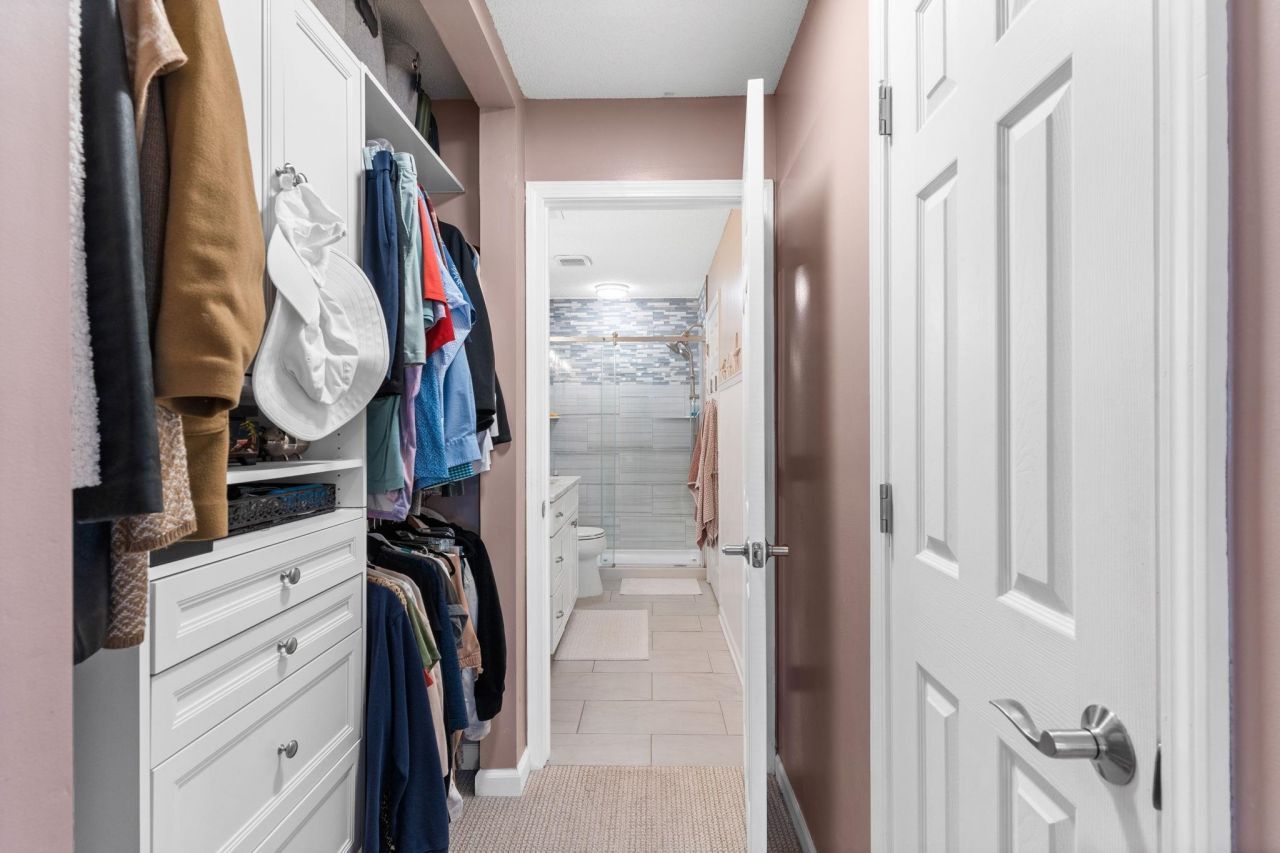 693 Wilshire Ln. Photo 19