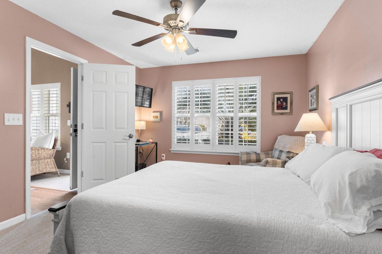 693 Wilshire Ln. Photo 21