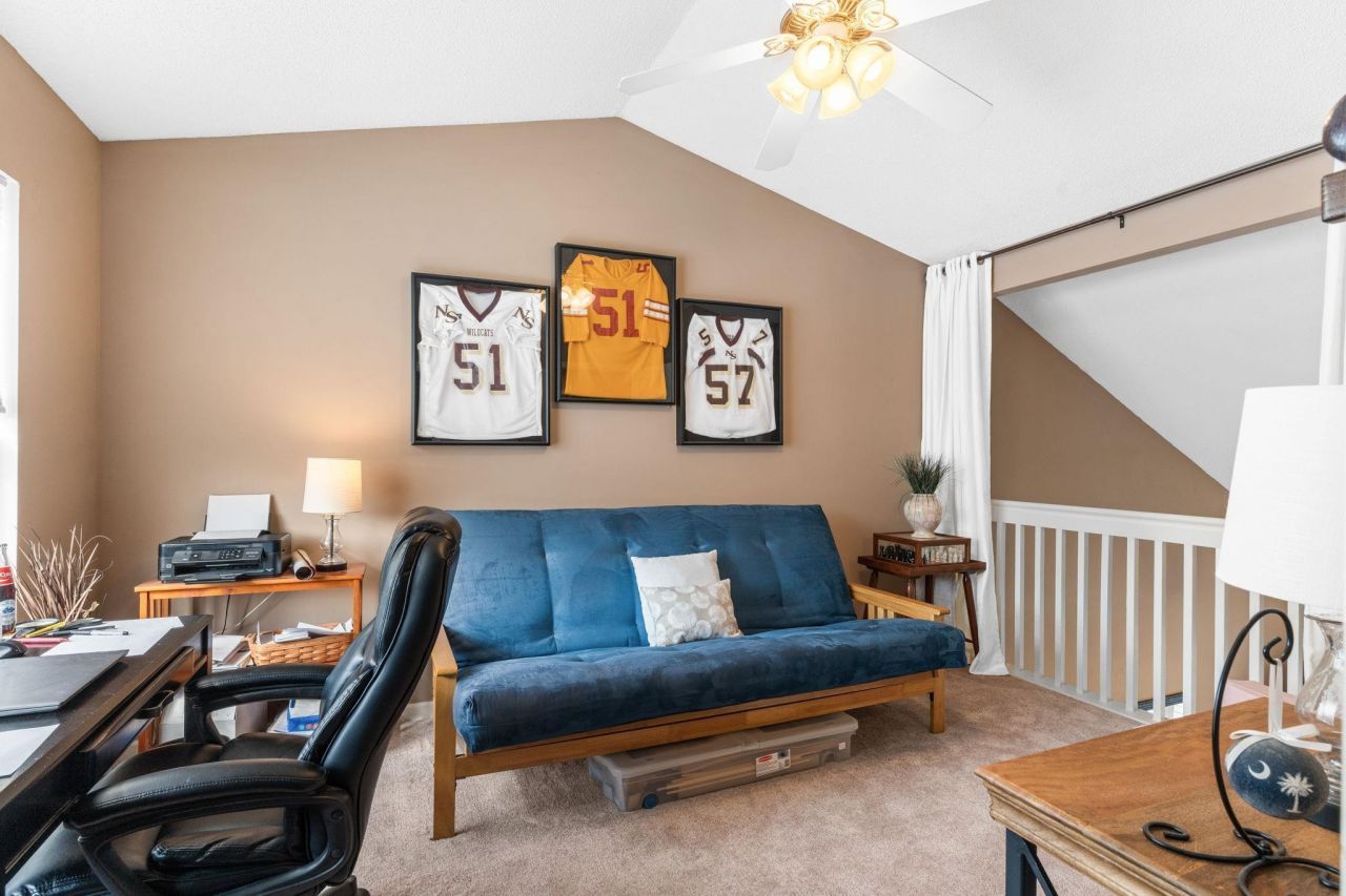 693 Wilshire Ln. Photo 23