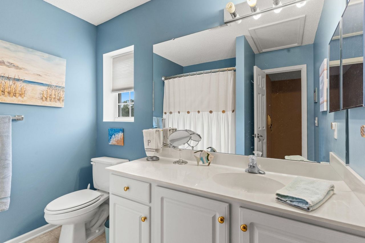 693 Wilshire Ln. Photo 32