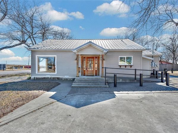 603 S Avenue G , Clifton, TX 76634