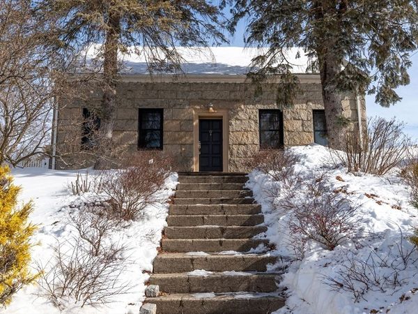 2294 Providence Rd, Northbridge, MA 01534