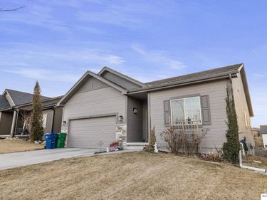 7106 N 140Th Avenue, Omaha, NE 68142