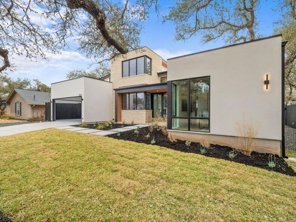 4216 Deepwoods DR, Austin, TX 78731