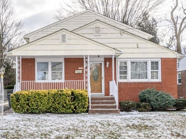 713 1St St, Dunellen, NJ 08812