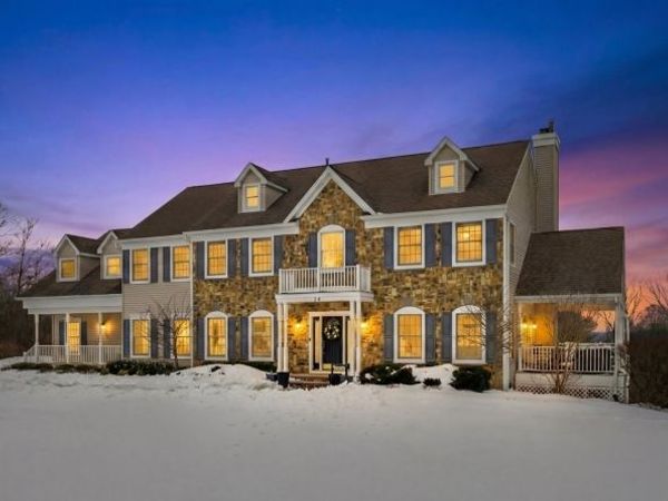 14 Kelsey Farm Rd, Alexandria, NJ 08848