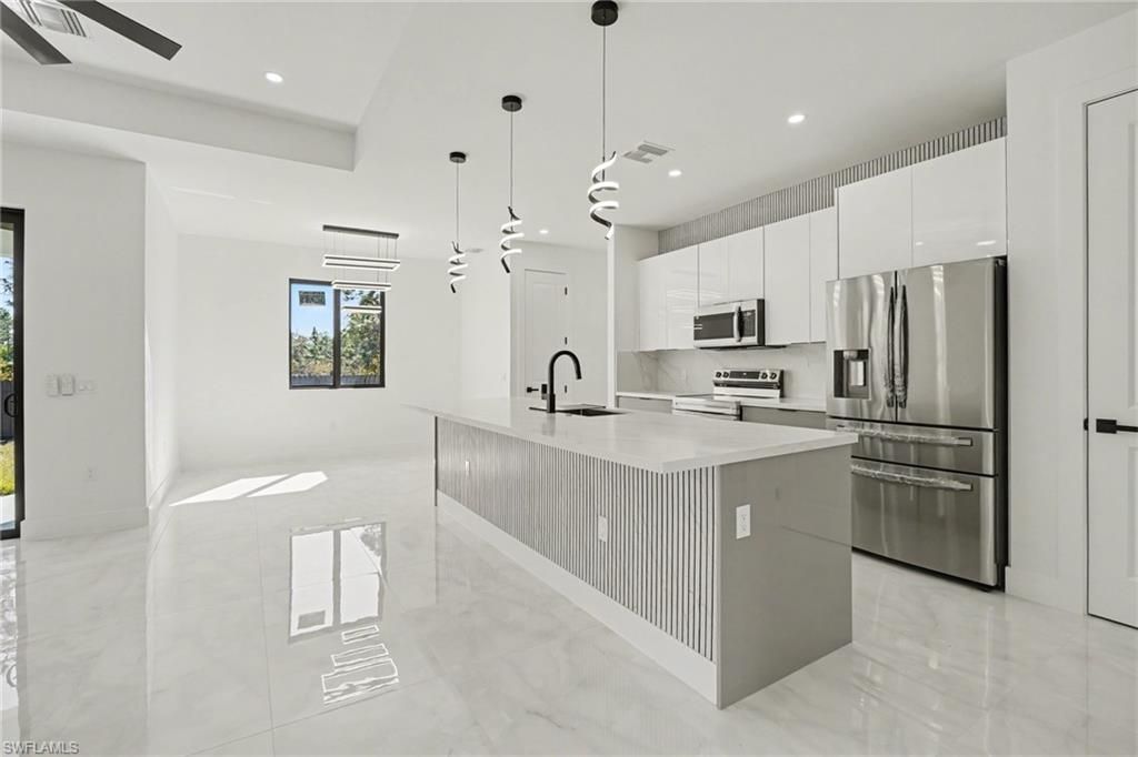 369 Woodburn Dr, Lehigh Acres, FL 33972 Photo