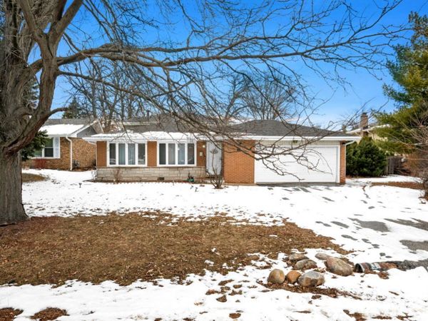 7218 W 110th Place, Worth, IL 60482