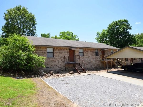 377 S Teehee Drive, Tahlequah, OK 74464