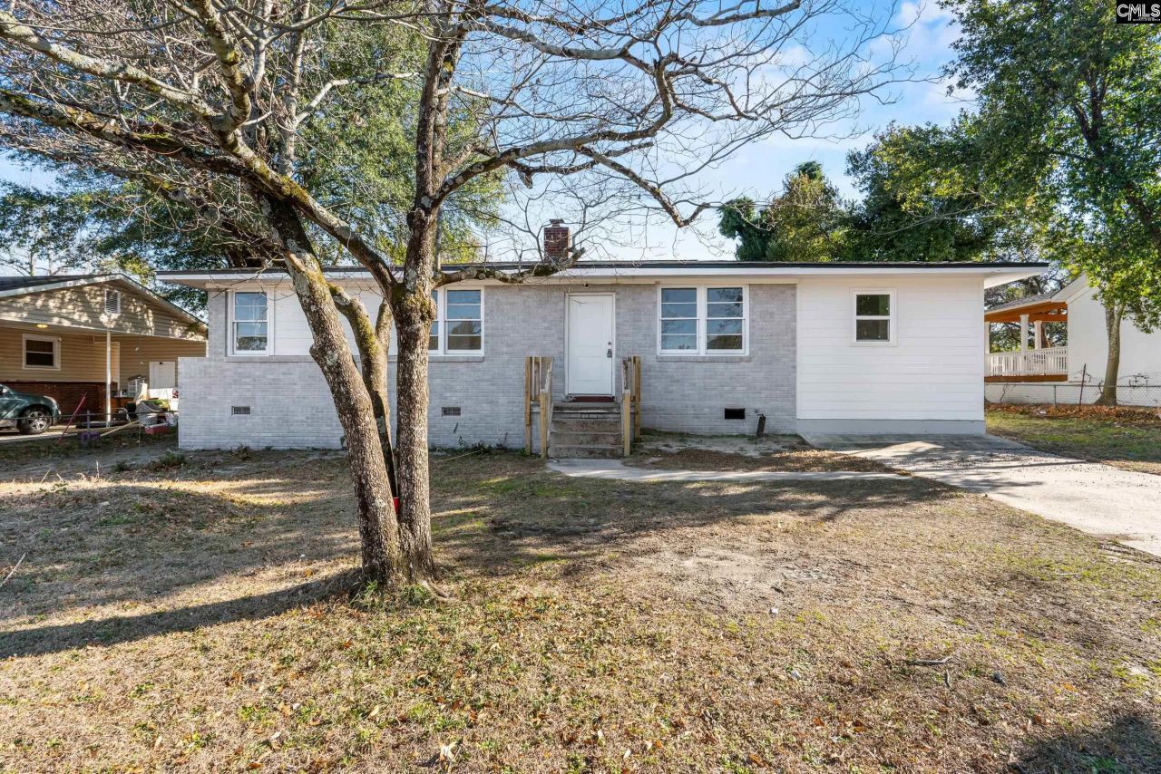 7030 Claudia Dr Photo 4