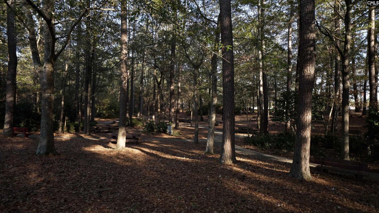 563 Marcus Way Photo 24