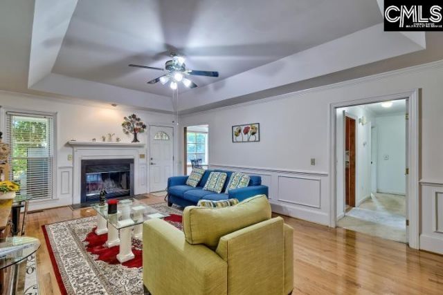 6 Newgate End  Photo 11