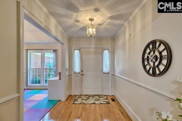 6 Newgate End  Photo 5