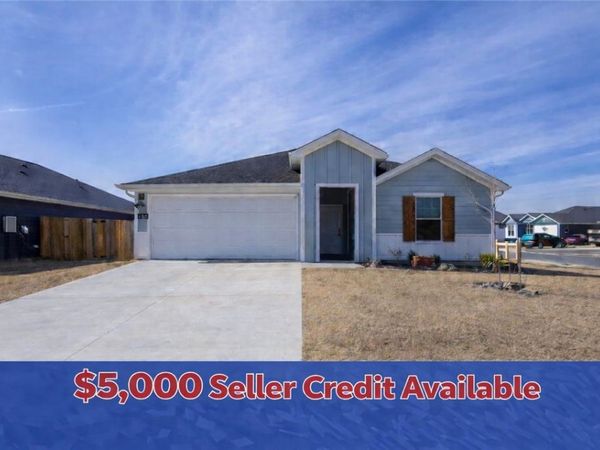 302 E Seville Street, Siloam Springs, AR 72761