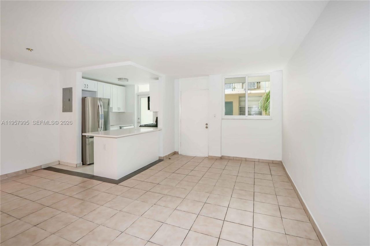 921 Jefferson Ave, Unit 3C, Miami Beach, FL 33139 Photo