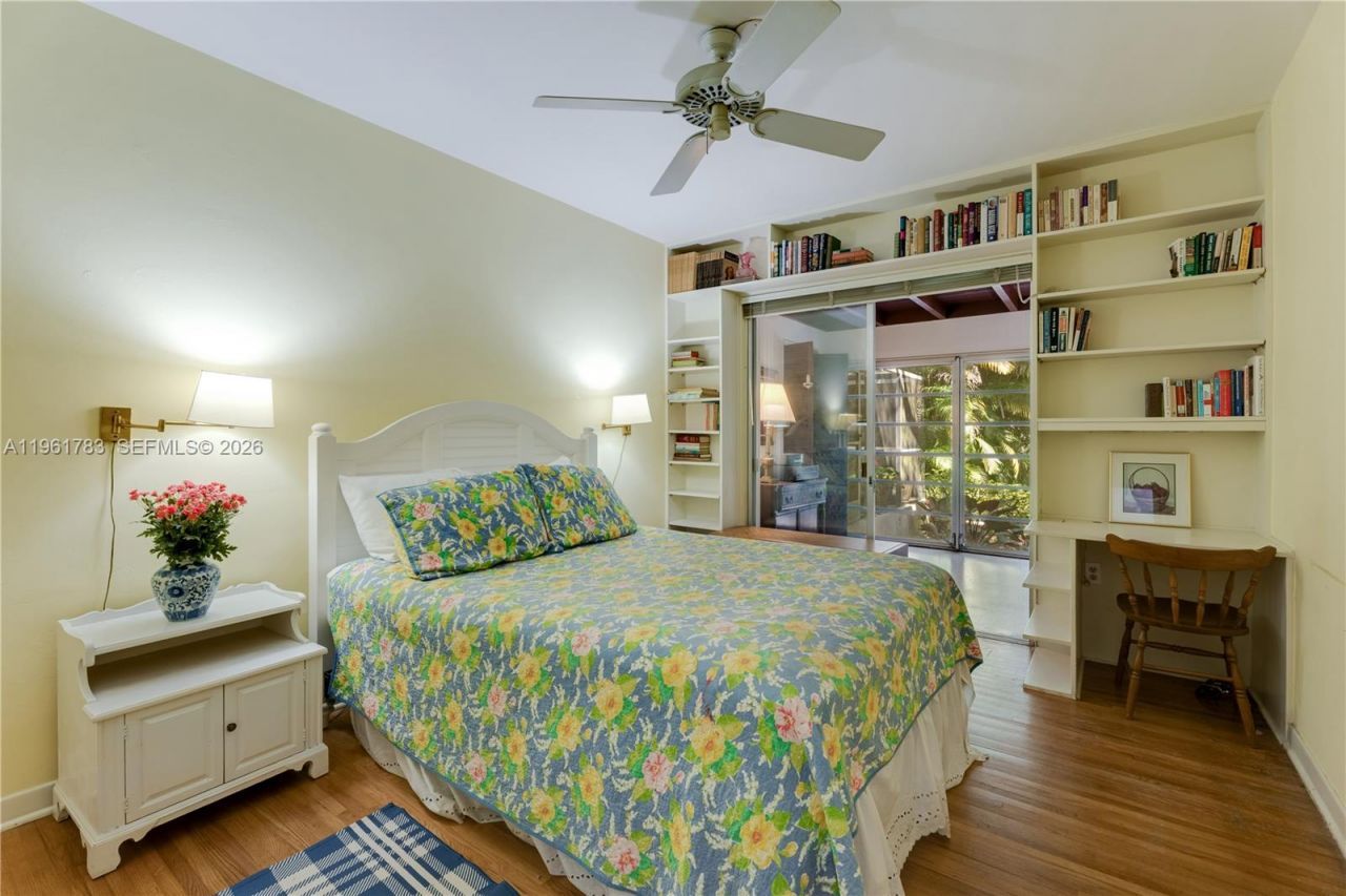 6901 Altamira St, Coral Gables, FL 33146 Photo