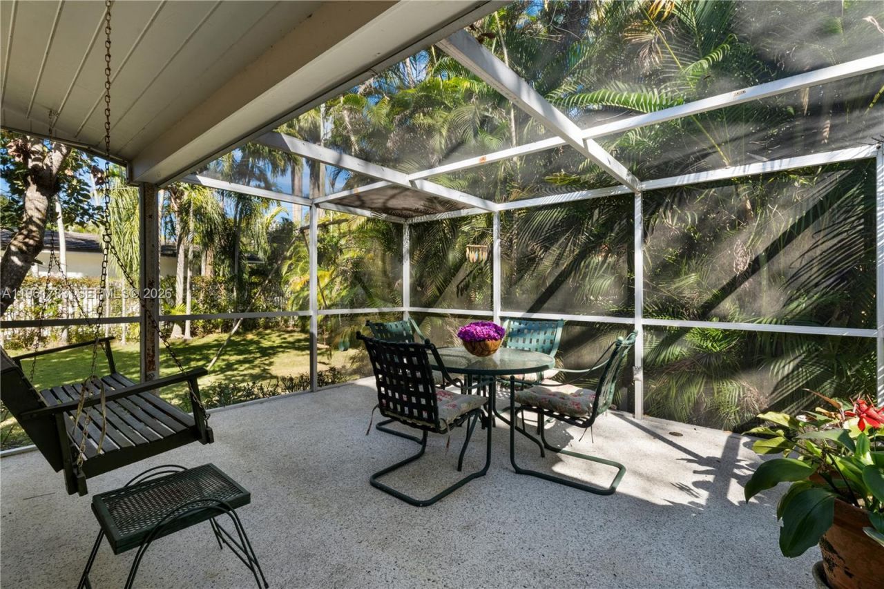 6901 Altamira St, Coral Gables, FL 33146 Photo