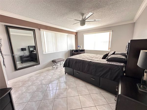 250 181st Dr, Unit 209, Sunny Isles Beach, FL 33160