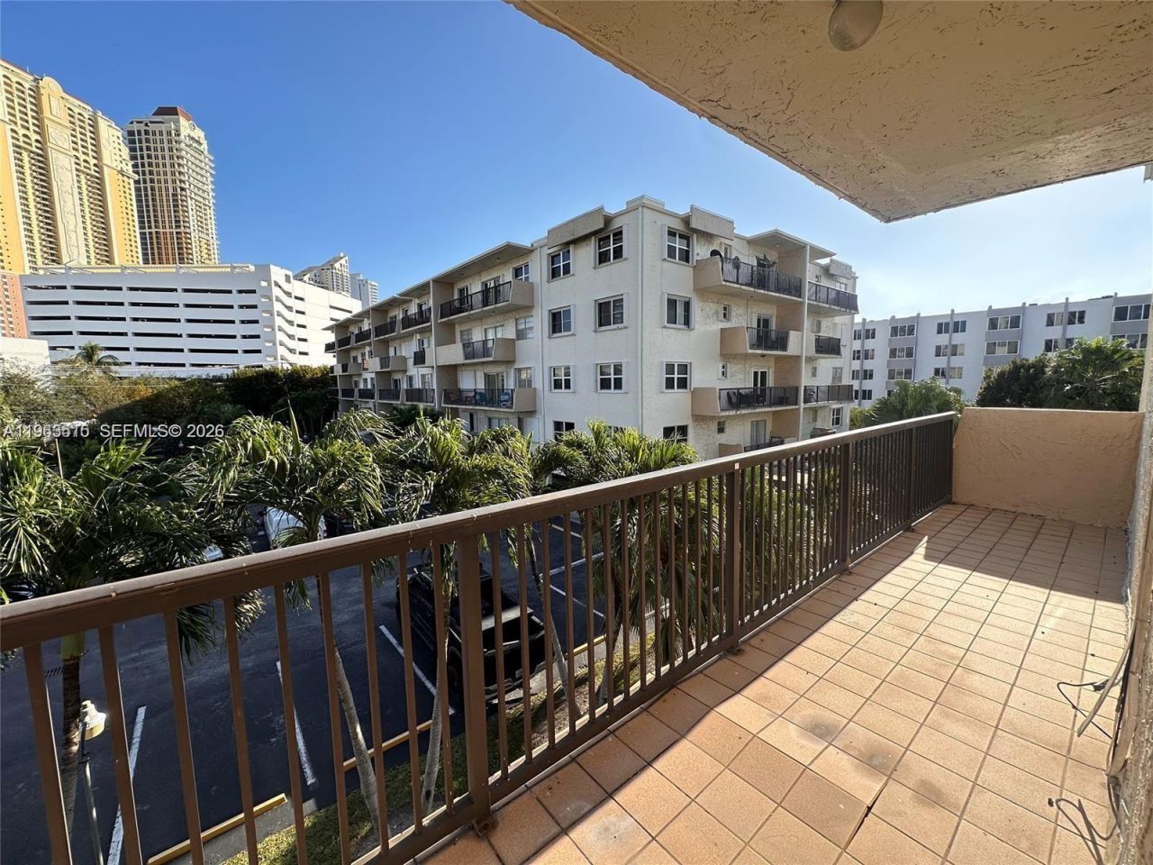 250 181st Dr, Unit 209, Sunny Isles Beach, FL 33160 Photo