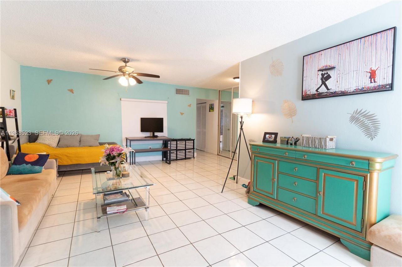 1340 Lincoln Rd , Unit 602, Miami Beach, FL 33139 Photo