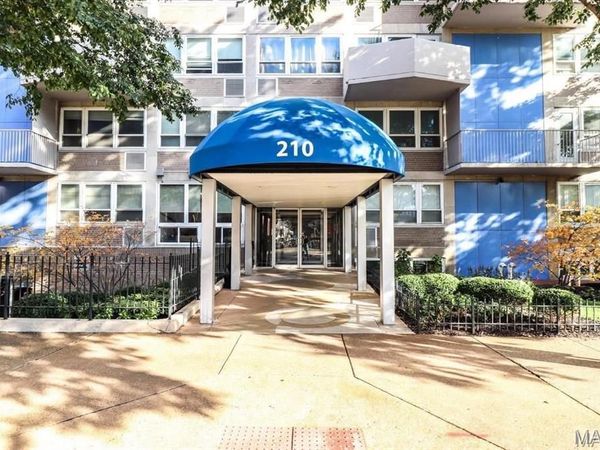 210 North 17th Street , St Louis, MO 63103