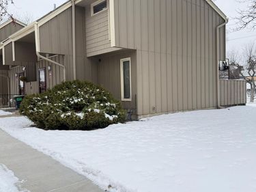 365 E 43rd Street, Minneapolis, MN 55409