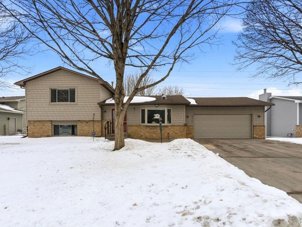 9345 Washburn Avenue N, Brooklyn Park, MN 55444