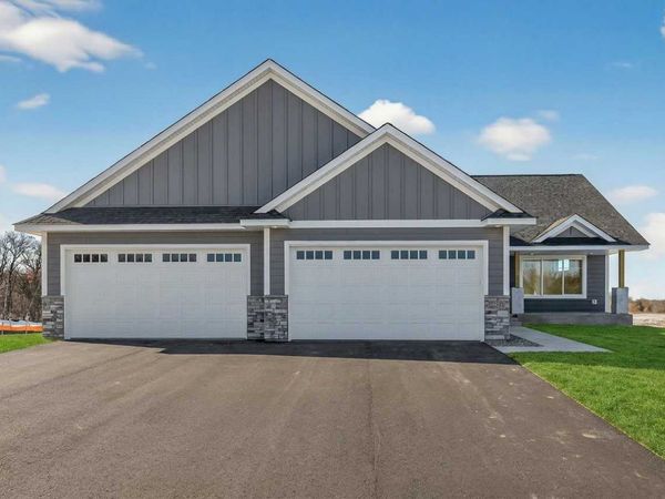 22544 Raven Street NW, Oak Grove, MN 55005