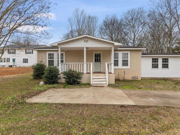 2818 Lee St, Rogersville, AL