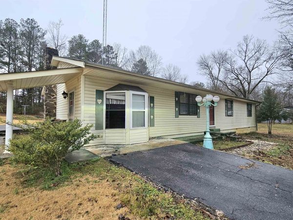 2035 Kirkland Ave, Russellville, AL