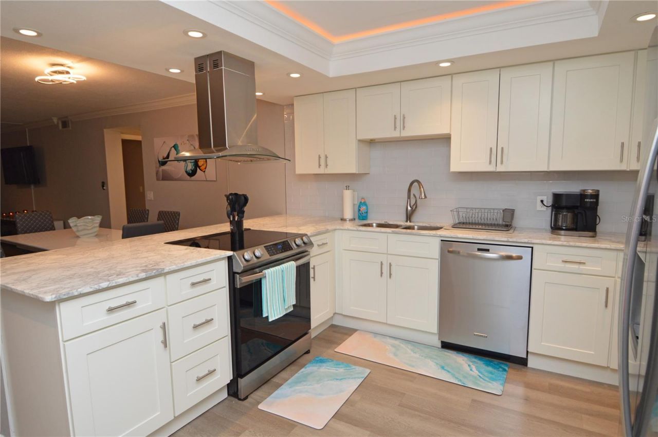 4908 38th Way S, Unit 501, Saint Petersburg, FL 33711 Photo