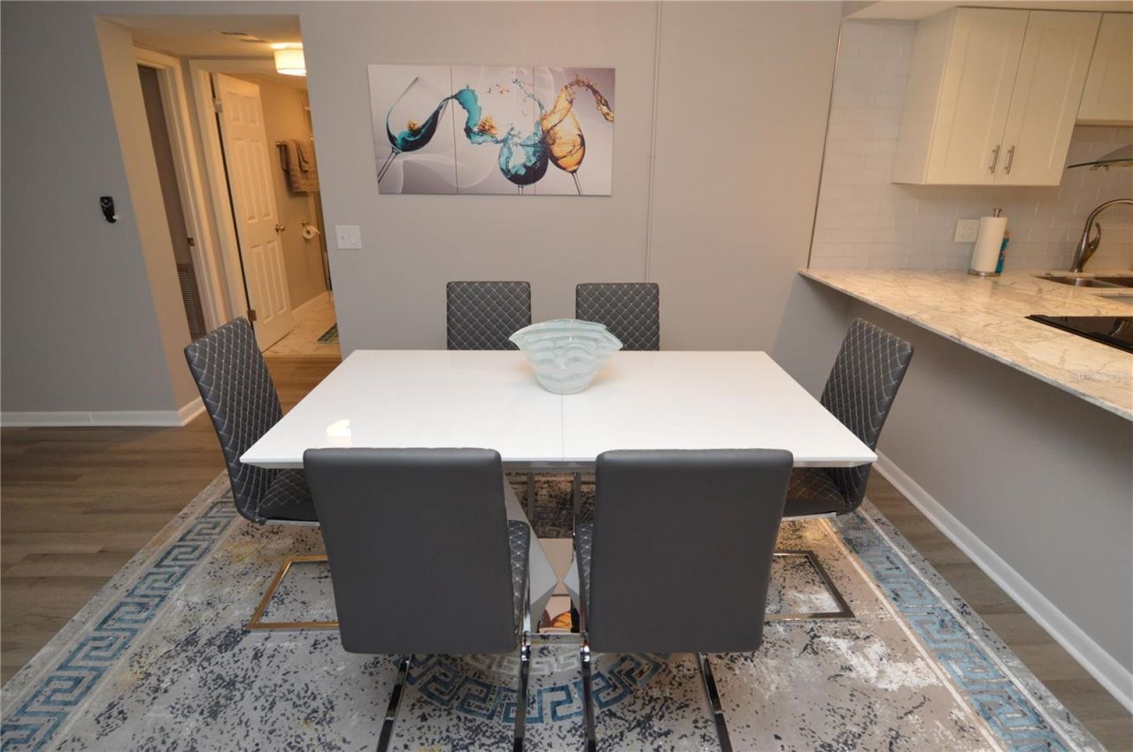 4908 38th Way S, Unit 501, Saint Petersburg, FL 33711 Photo