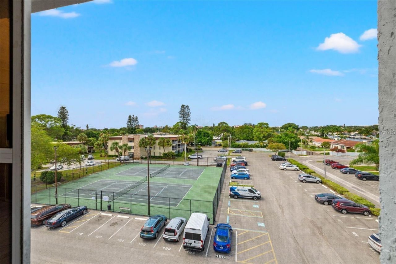 4908 38th Way S, Unit 501, Saint Petersburg, FL 33711 Photo