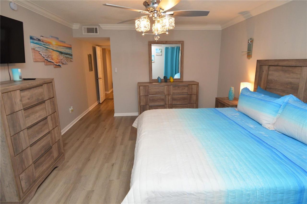 4908 38th Way S, Unit 501, Saint Petersburg, FL 33711 Photo