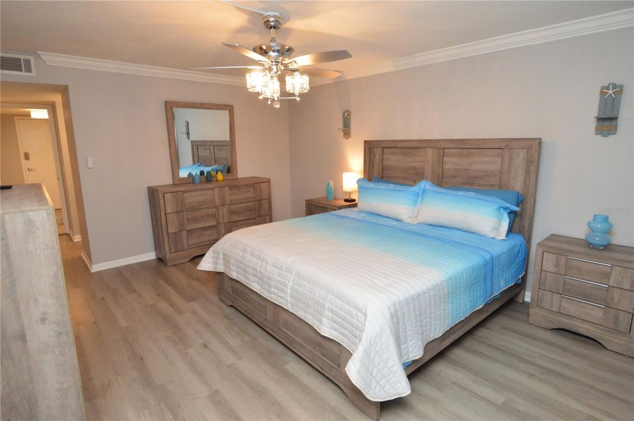 4908 38th Way S, Unit 501, Saint Petersburg, FL 33711 Photo