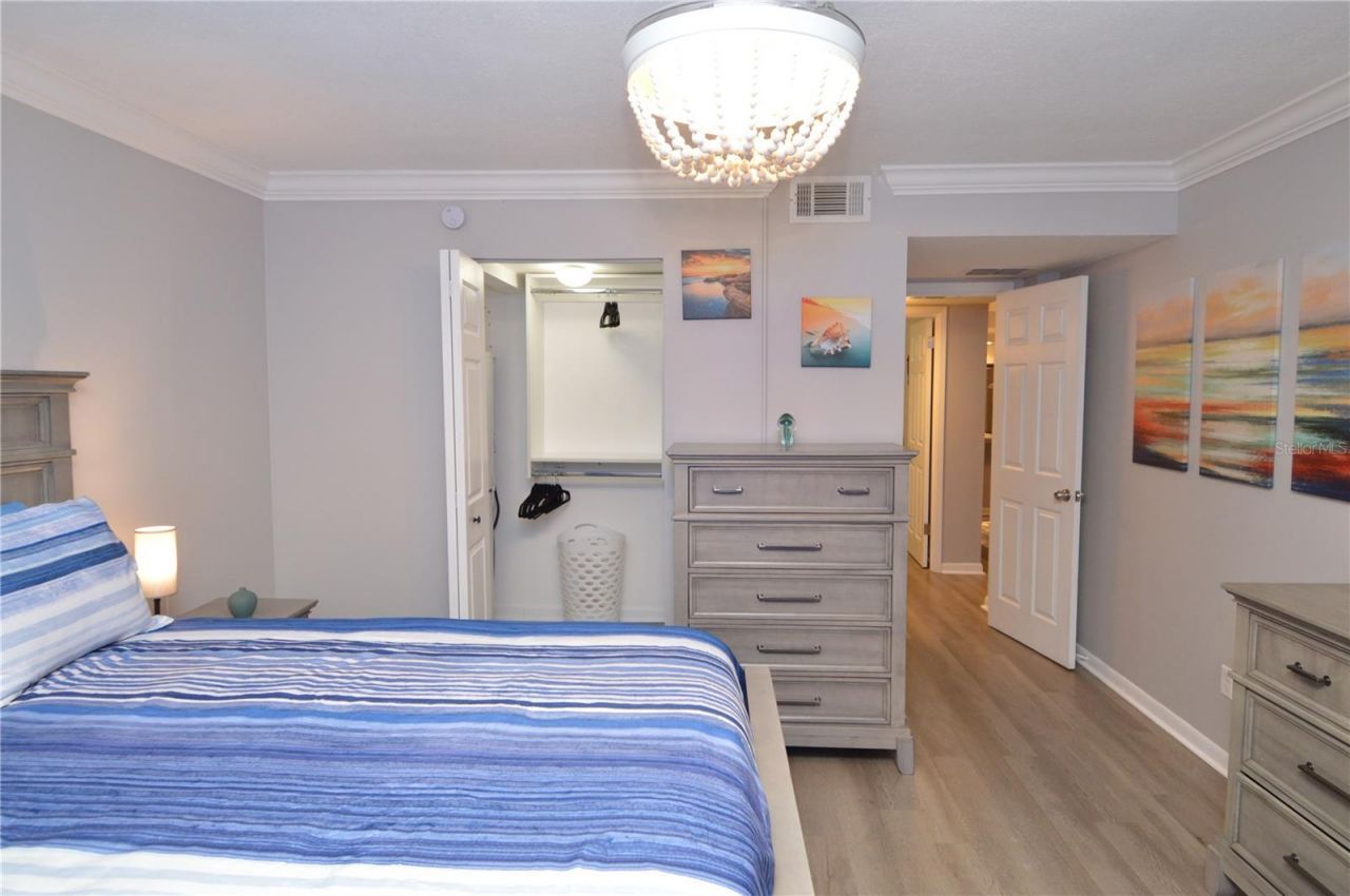 4908 38th Way S, Unit 501, Saint Petersburg, FL 33711 Photo