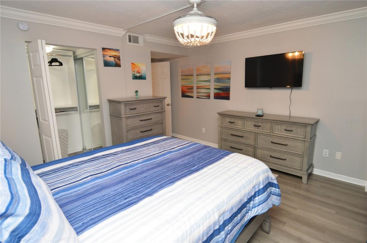 4908 38th Way S, Unit 501, Saint Petersburg, FL 33711 Photo