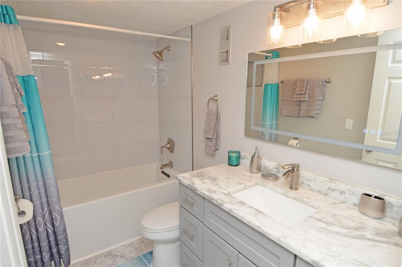 4908 38th Way S, Unit 501, Saint Petersburg, FL 33711 Photo