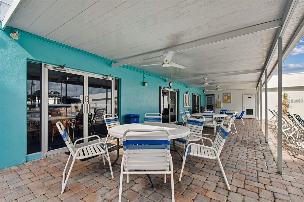 4908 38th Way S, Unit 501, Saint Petersburg, FL 33711 Photo