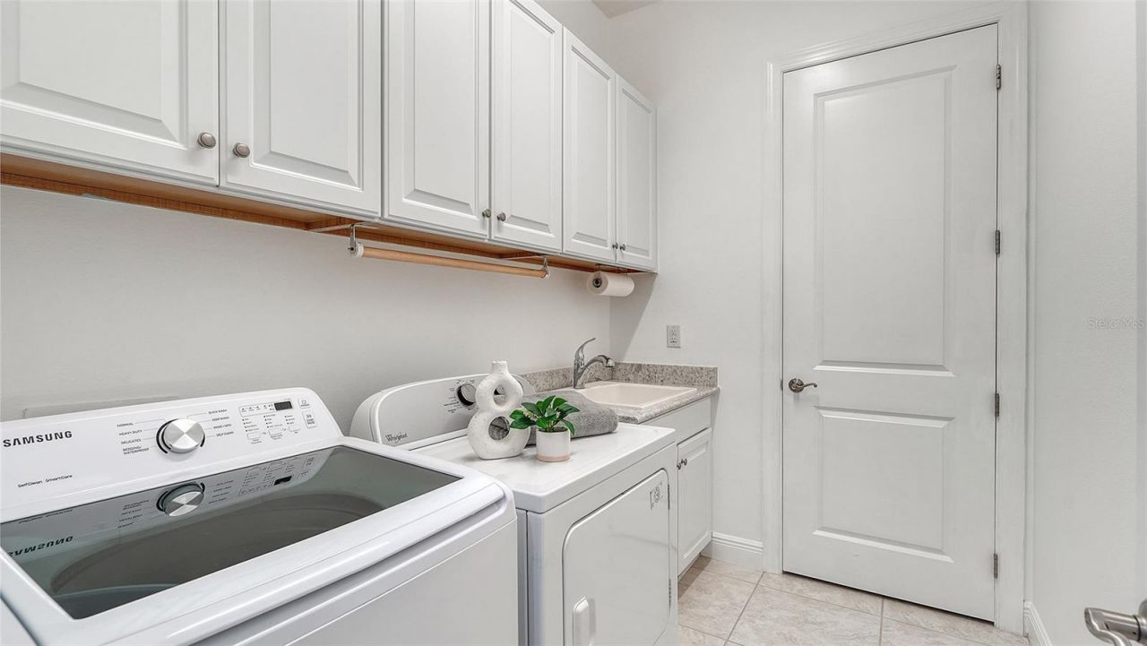 9817 Marbella Drive, Bradenton, FL 34211 Photo