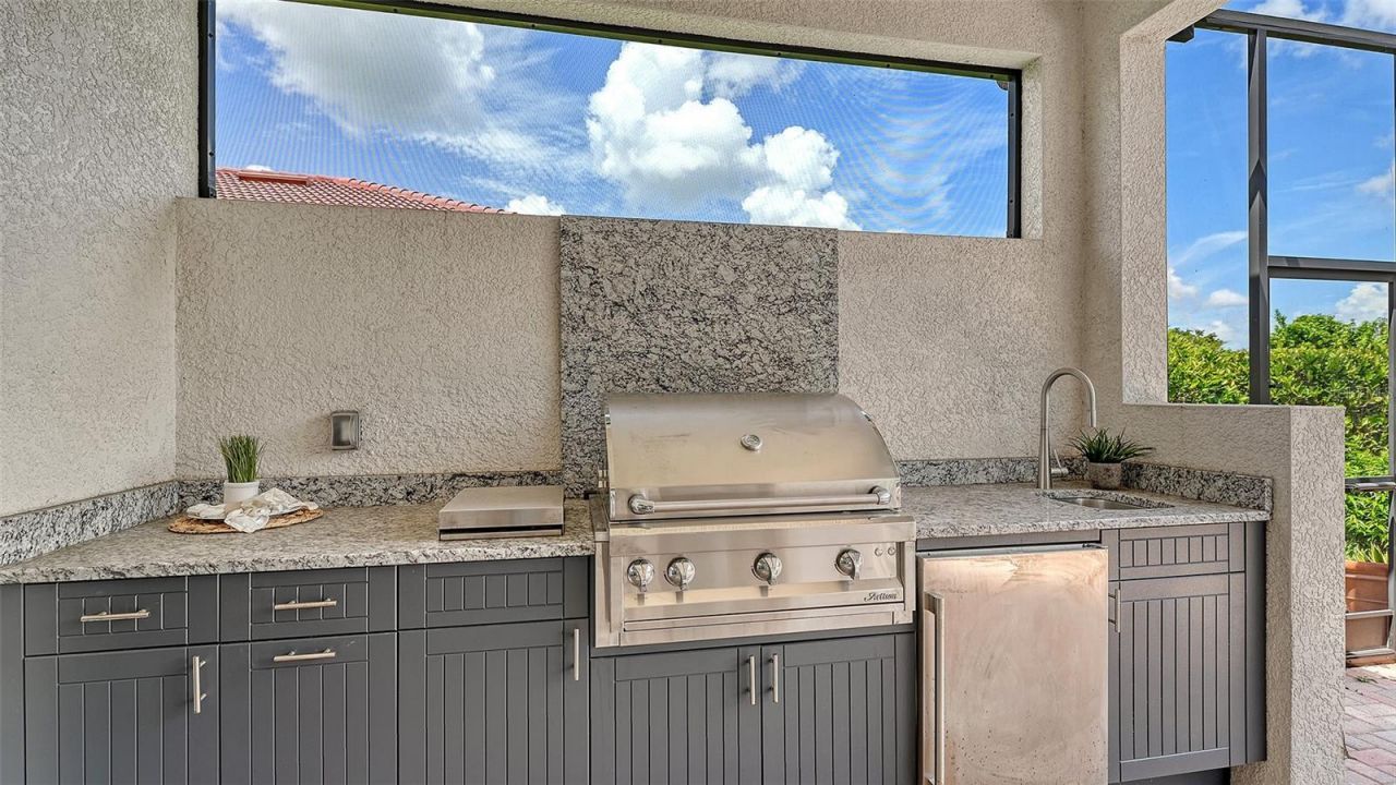 9817 Marbella Drive, Bradenton, FL 34211 Photo