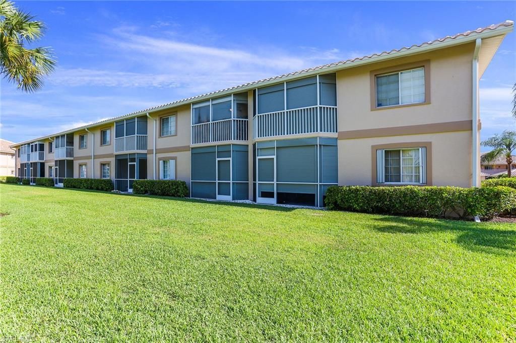 9022 Michael Cir, Unit 4, Naples, FL 34113 Photo